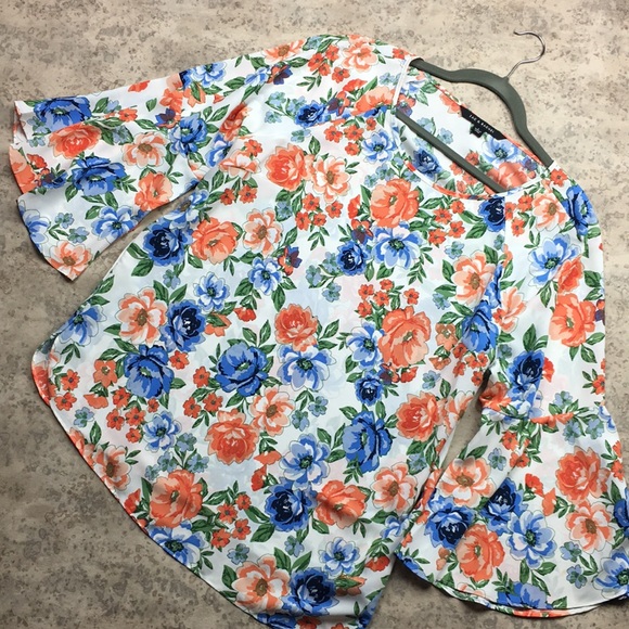 Zac & Rachel Floral Blouse - Picture 1 of 5